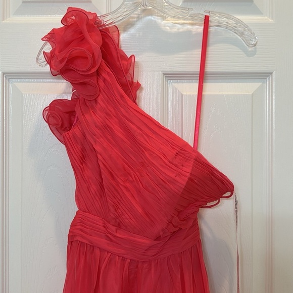 NWT Mac Duggal 67989 Red Ruffled One Shoulder Asymmetrical Gown Size 0 - Picture 5 of 12